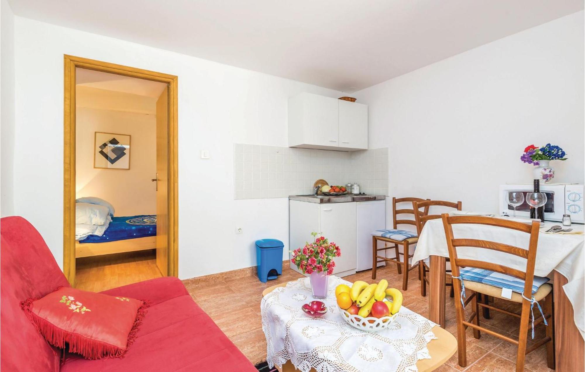 1 Bedroom Nice Apartment In Senj Senj  Eksteriør billede
